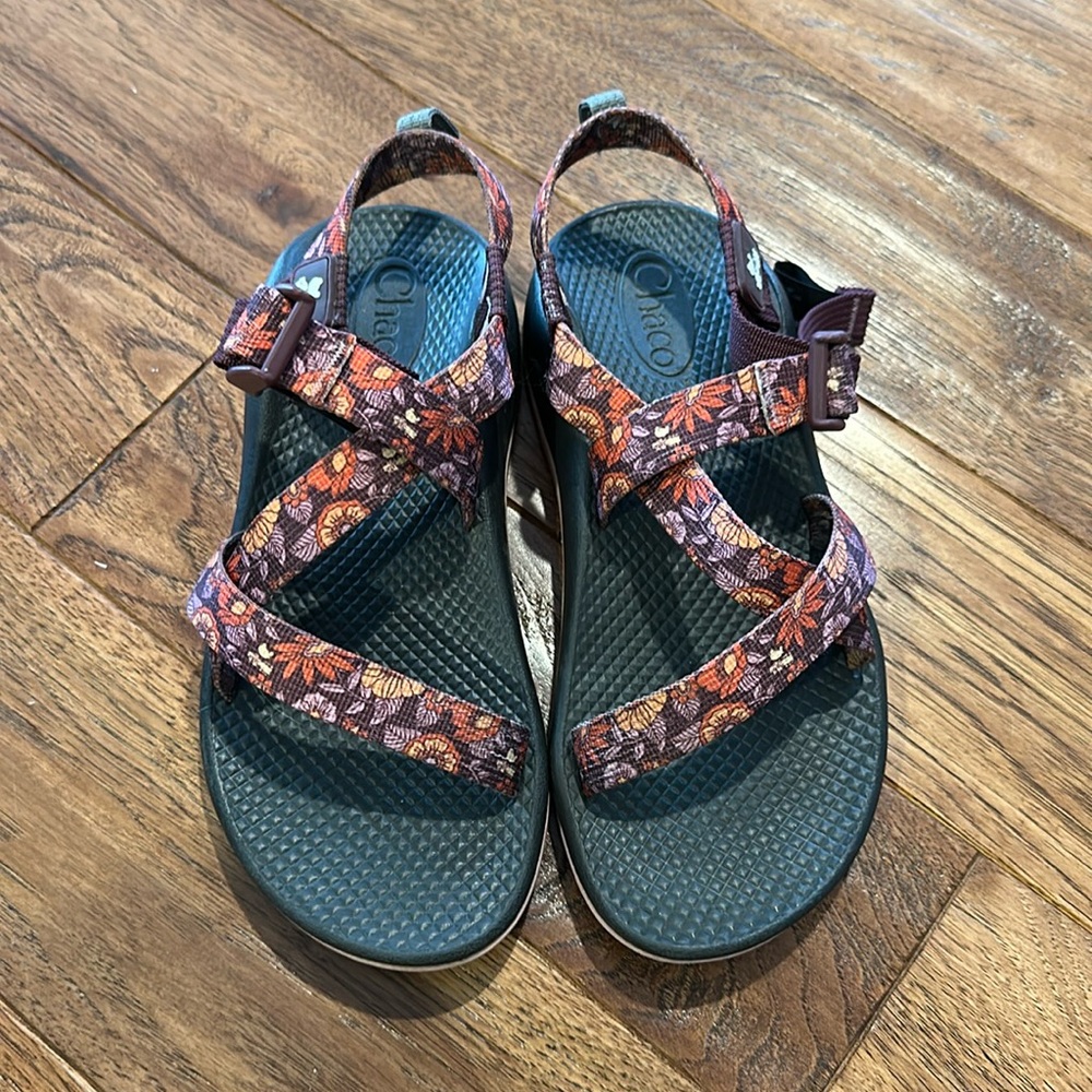 Kids Chaco Z Cloud Woodstock sandal size 4